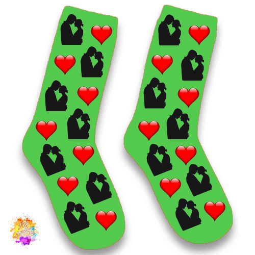גרביים עם הדפסה דגם זוג מחובק צבע ירוק