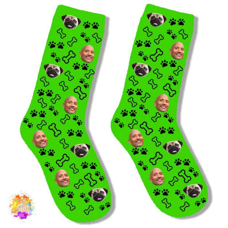 גרביים עם הדפסה דגם כלב והבעלים צבע ירוק